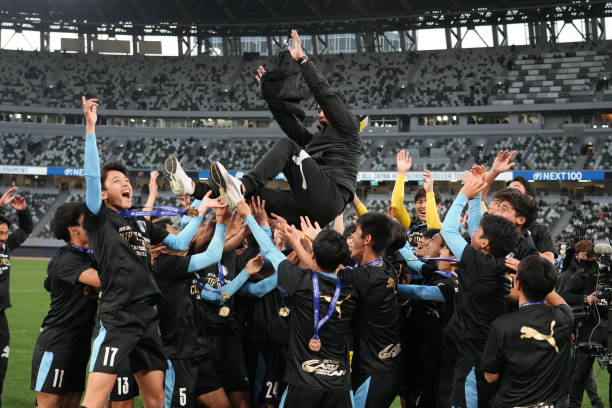 及其潜在影 及其潜在影