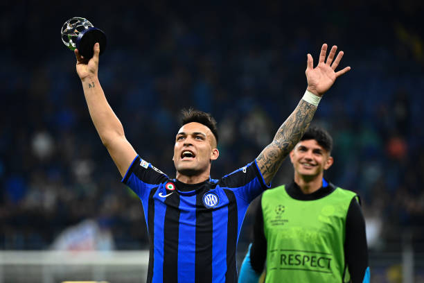 巴萨迎来欧冠改制后第300场里程碑，为历史第三队.