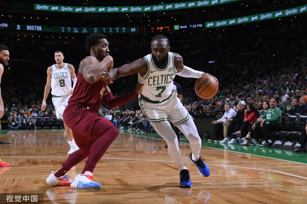 阿什拉夫正常参加大巴黎夏训，并未受到涉嫌性侵指控的影响.