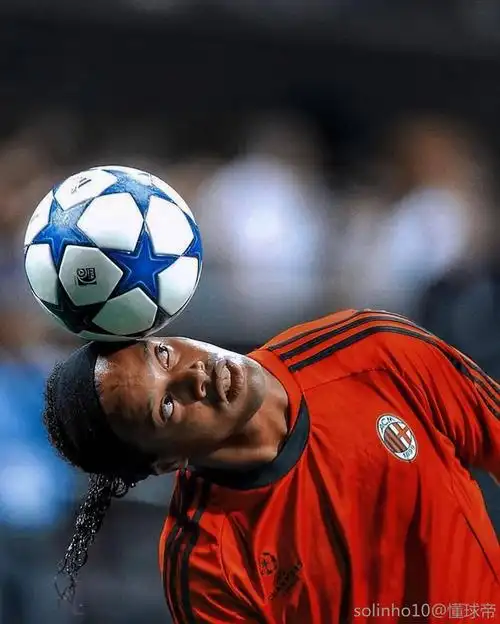 阿隆索执教勒沃库森期间曾5次交手科瓦奇，2胜2平1负成绩占优.